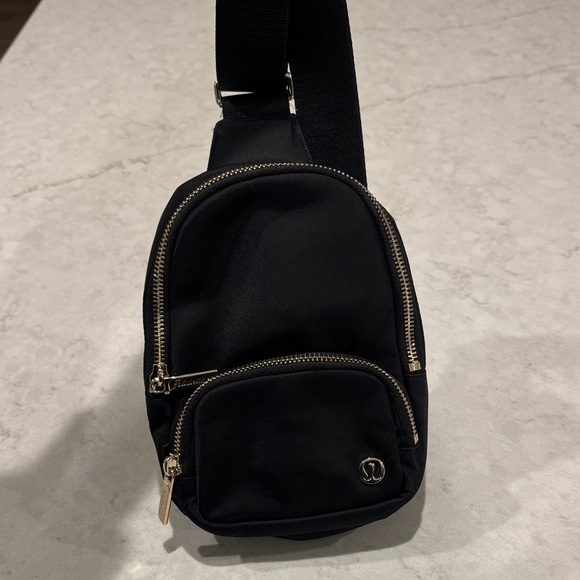 lululemon athletica Black Crossbody Bag with Gold Accents - Picture 2 of 6